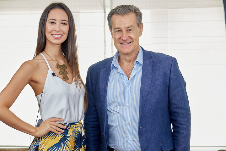 Gabriel Gurmendez Country Manager de Codere en el living de Business Club